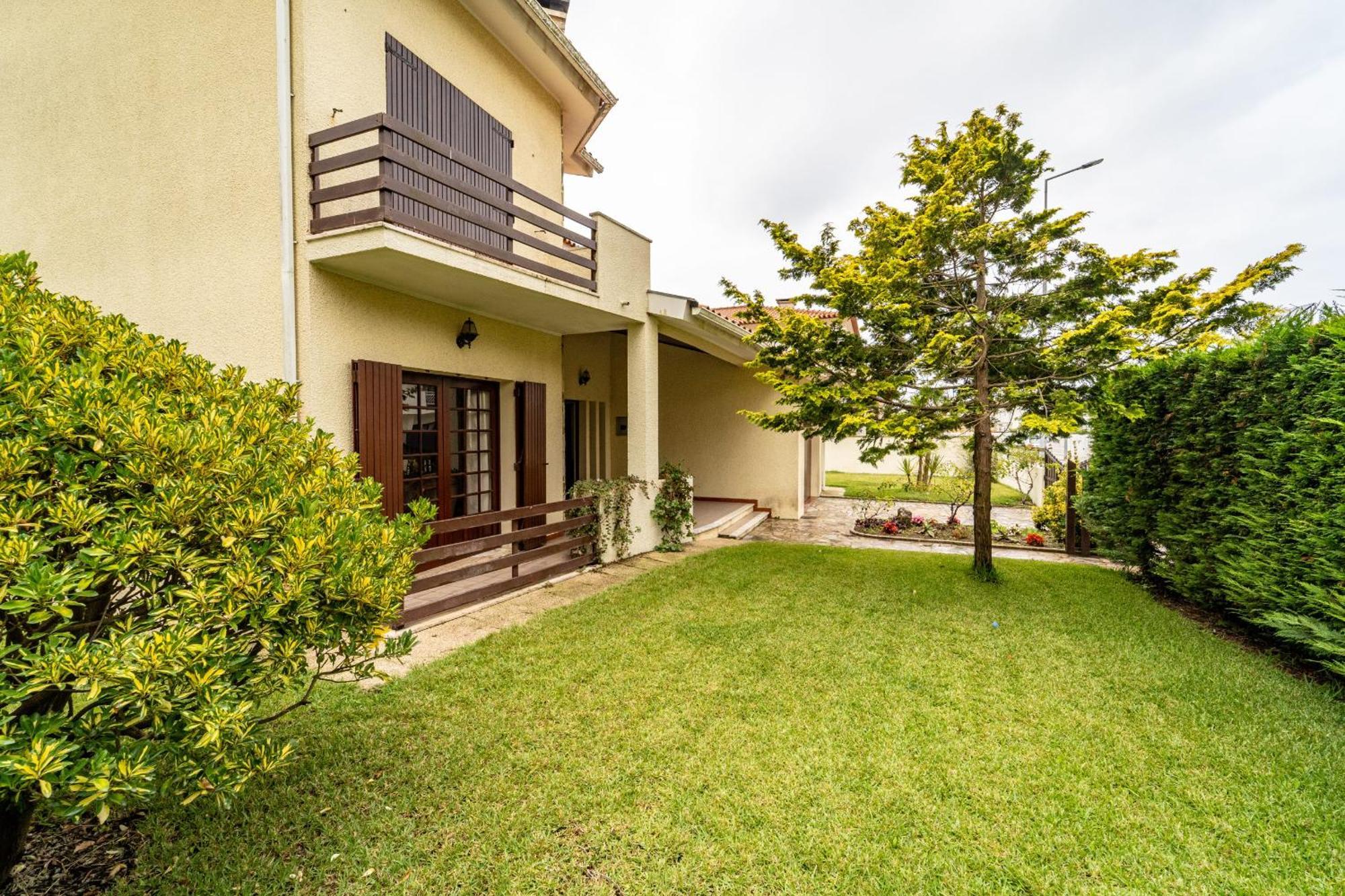 Amorosa Villa, 500M From The Beach By House And People Екстер'єр фото